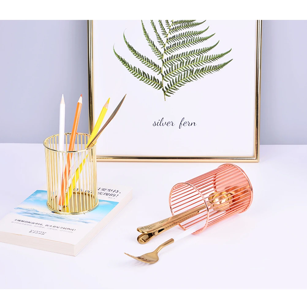 

Sturdy Iron Pencil Holder Office Supplies Pen Container Golden Metal Desk Organizer for Home Office Salon Use