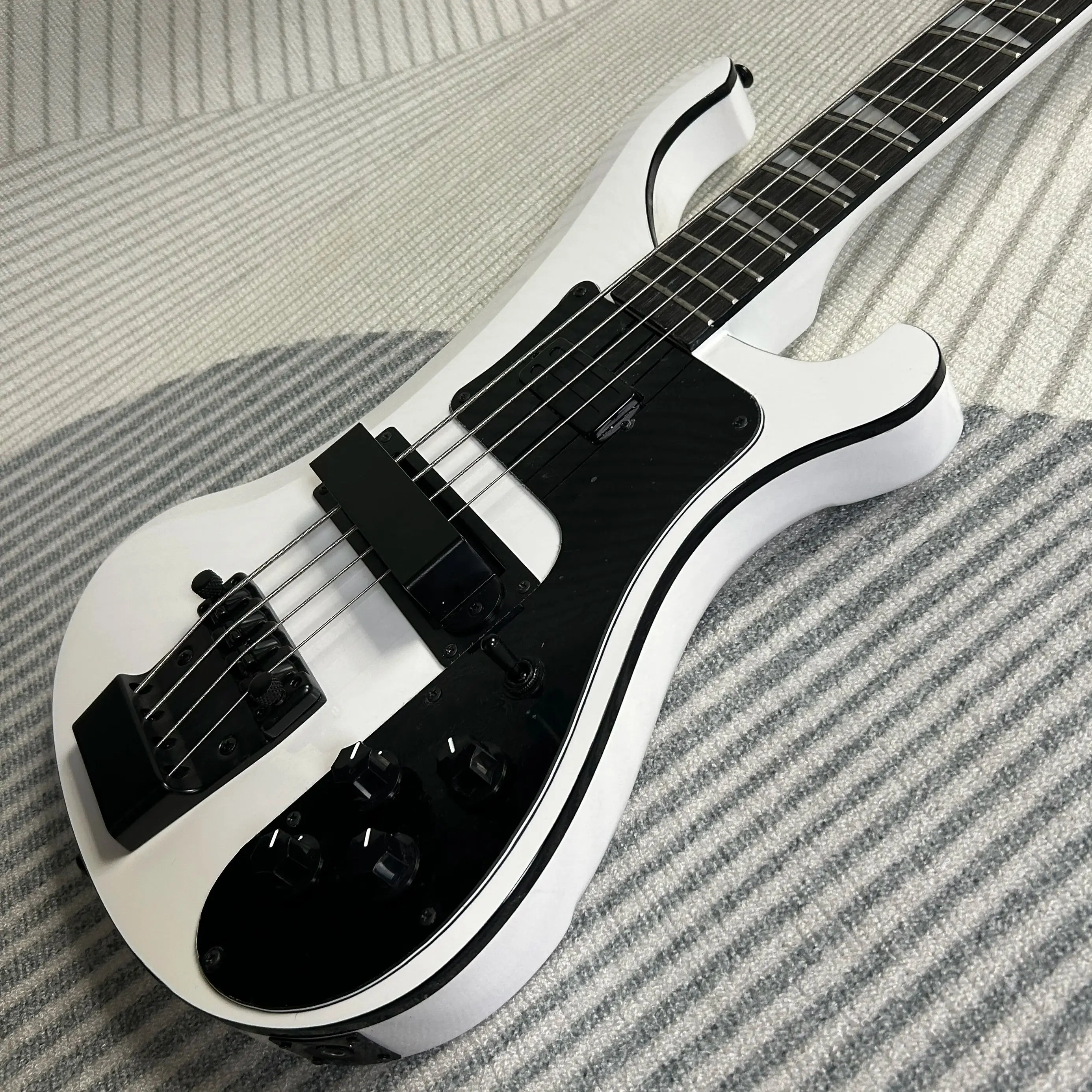 

Горячая распродажа: Басовые гитары Rickenbacker 4003, белые, длина грифа 844 мм