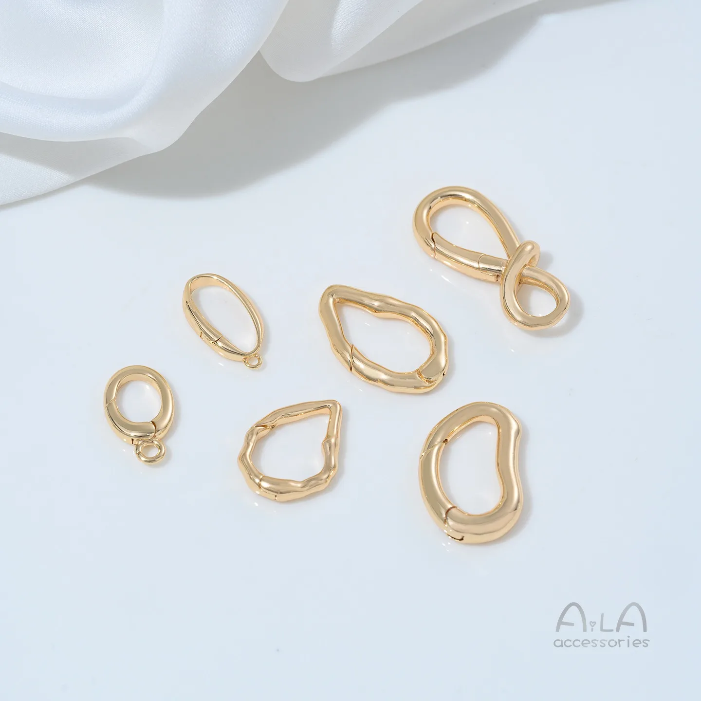 

Copper-plated 14K Gold-wrapped Round Lobster Buckle 8-shaped Spring Buckle Handmade DIY Bracelet Necklace Jewelry Accessories