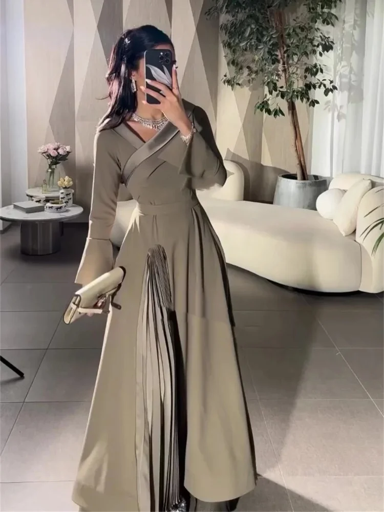 Customized Ball Dress V-neck Long sleeved A-LINE Customized Formal Occasion Dress Long Saudi Arabian Evening Dress 2024