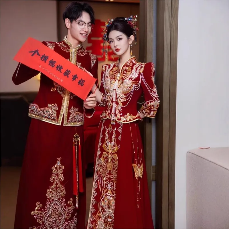 New Chinese-style luxurious wedding dress toasting and clothing from heavy industry velvet