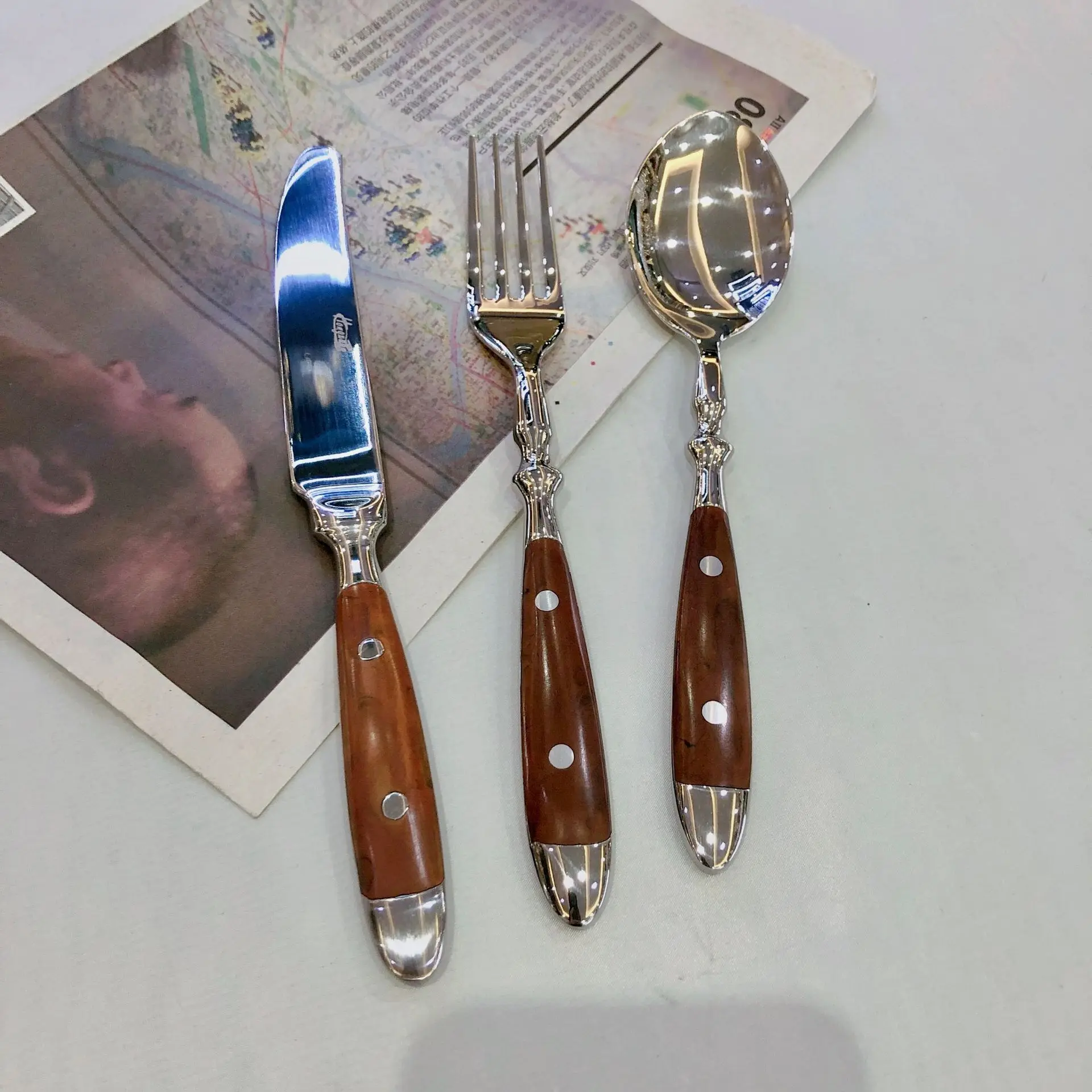 Stainless Steel Western Tableware  Wooden Handle Fork Spoon   Knife  spoon set  dinnerware