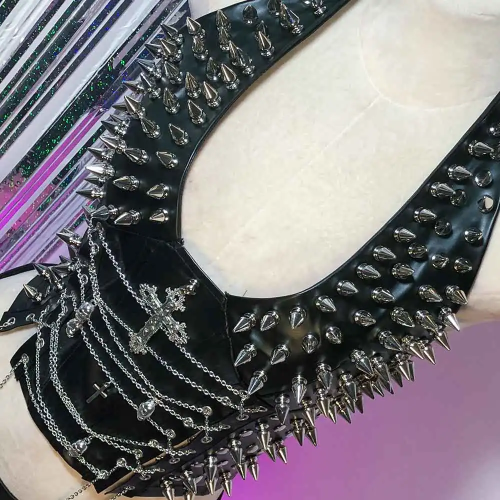 

90s Studded Rivet Kawaii Goth Skull Trendy Harajuku Grunge E-Girls Emo Punk Rock Teen Gothic Tank Eco DIY Y2K TOPS Cross