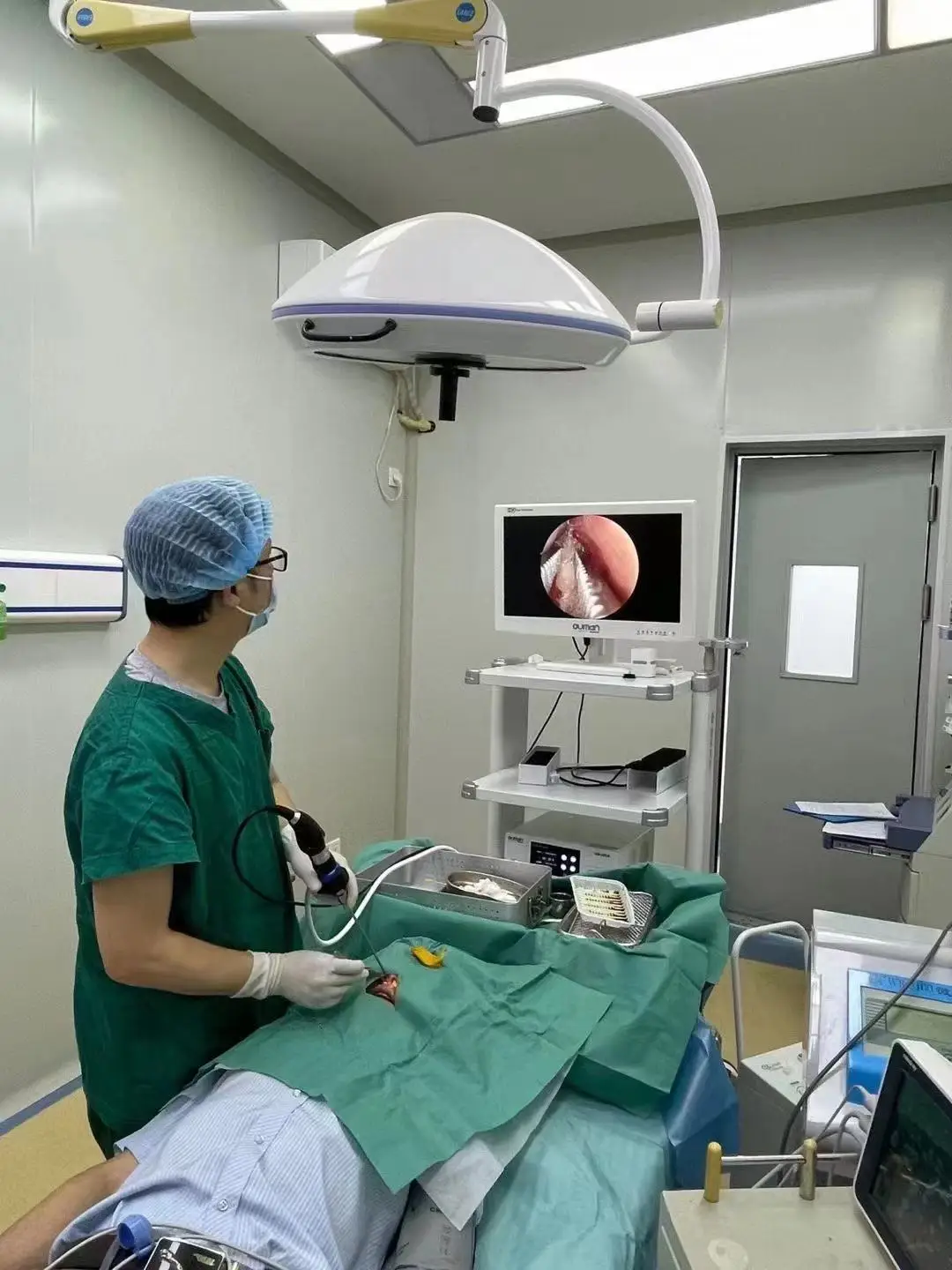 Laparoscopy Surgery Uses Medical Grade LED Monitor