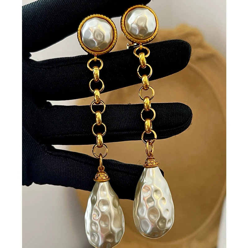 Vintage Style Europe Pearl Long Earrings Woman Charm Jewelry Trend