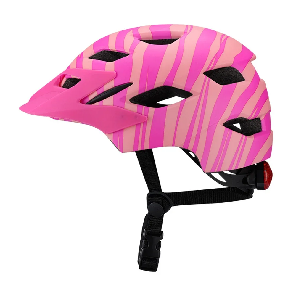 Nuovi bambini alla moda casco da ciclismo bambini sport sicurezza casco da bicicletta Scooter Balance Bike casco con fanali posteriori 48-56cm