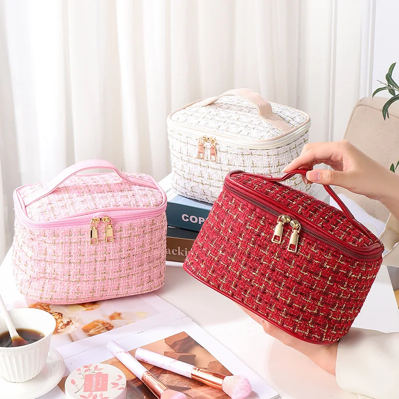 Large Capacity Portable Travel Toiletry Bag New Plaid Portable Small Fragrance Makeup Bag Go out Makeup Bag