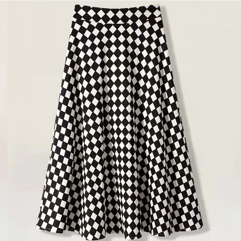 Black White Plaid Midi Pleated Skirts Spring Summer New Korean Female High Waist Fashion Casual All-match A-line Long Skirt 2023