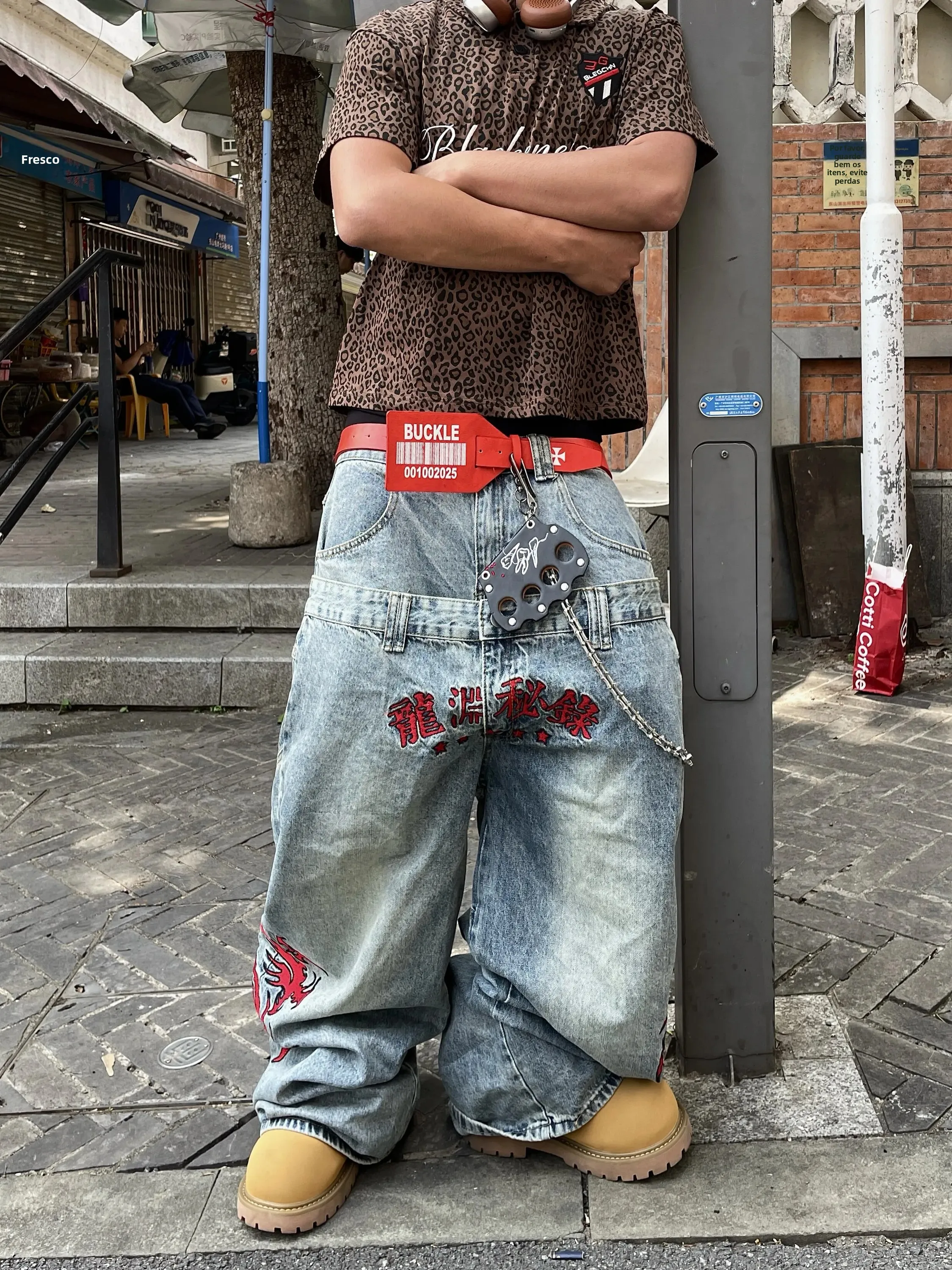 Calças Jeans Unissex Estilo Americano com Bordado Pesado Lavado, Corte Solto e Perna Larga, Comprimento Total, Casual para Ca...