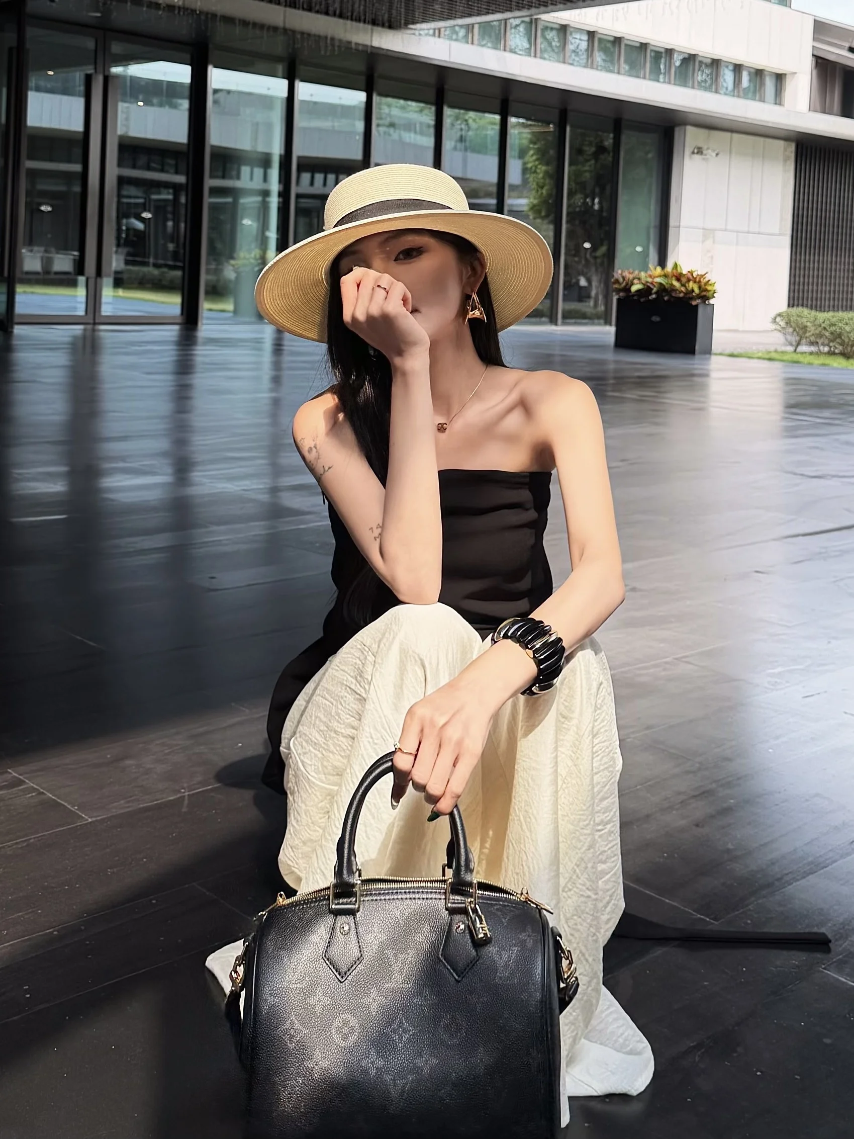 

Chuyuqi Women's Loose Wide Leg Pants Lightweight Oxygen Sensation Acetate Skirt Pants Airy Feel Commute Style High Wai...