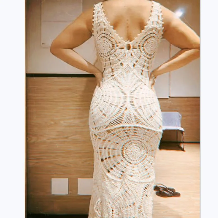 Vestido de playa de punto para mujer, vestido de longitud media ajustado y Sexy con cuello en V hueco, corte bajo, Ins