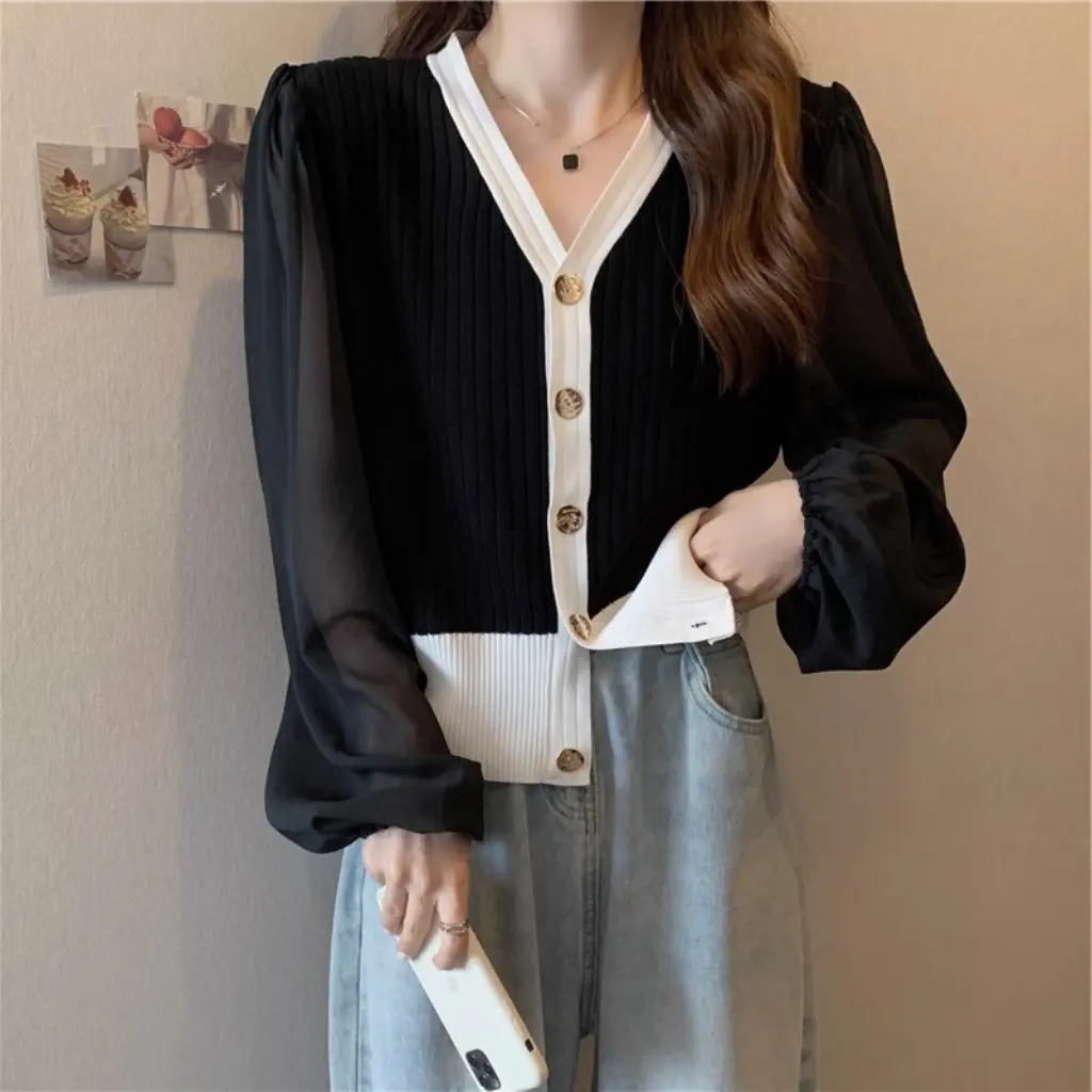 

Women's Loose Slimming V-neck Cardigan Long Sleeve Chiffon Stitched Knitted Autumn Top Fashion Chic New Design