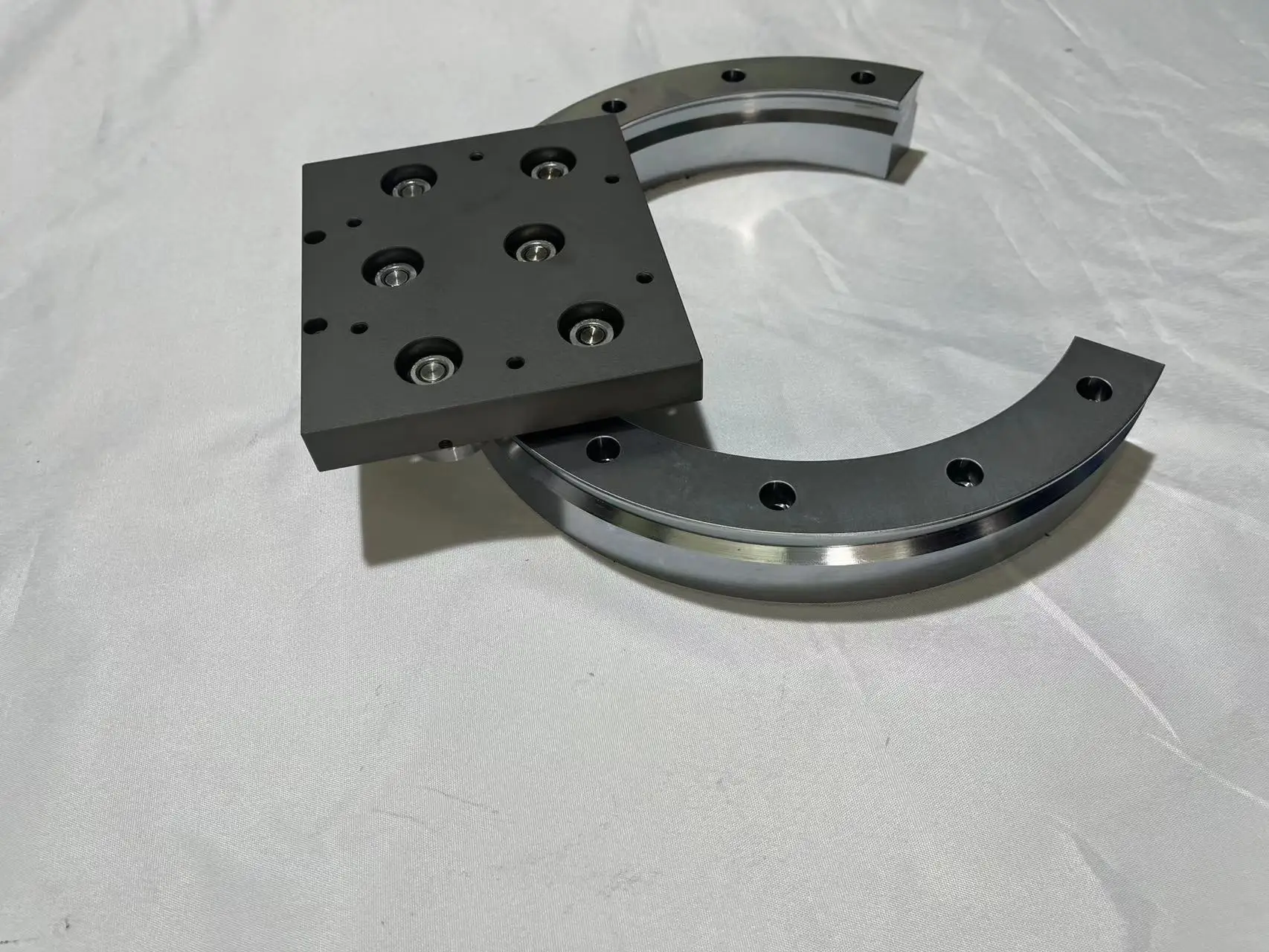 Manufacturers Direct Sale OEM Custom Service Provided CNC Curved Linear Guide Rail Curved Linear Guides