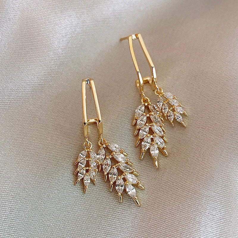 Anting berlian imitasi หูข้าวสาลีแบบแฟชั่นสวยงามสำหรับผู้หญิงเครื่องประดับสำหรับงานแต่งงานของขวัญ