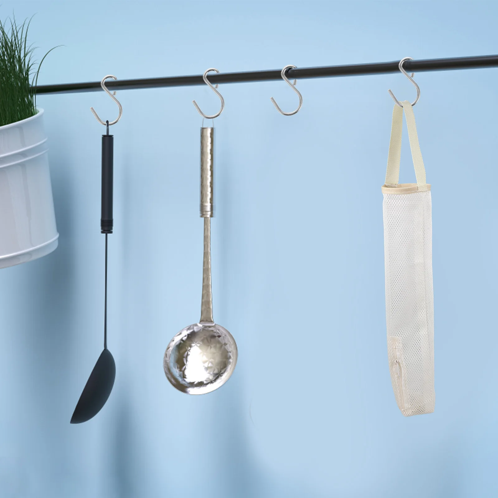 

Reusable Plastic Bag Dispenser Organizer for Kitchen Storage Hanging Trash Bag Holder Grocery Pocket Container Washable Space