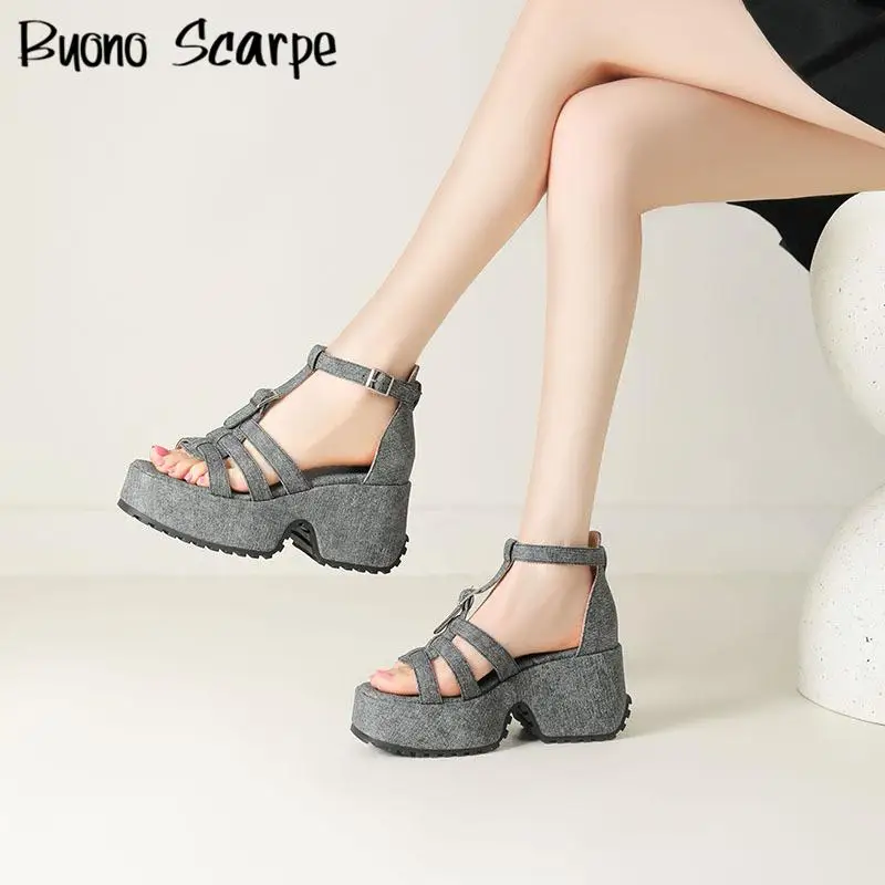 الرجعية روما نمط الدنيم المفتوحة تو سميكة وحيد منصة حذاء بكعب سميك النساء الصنادل حجم كبير مشبك حزام جديد الغربية حذاء كاجوال