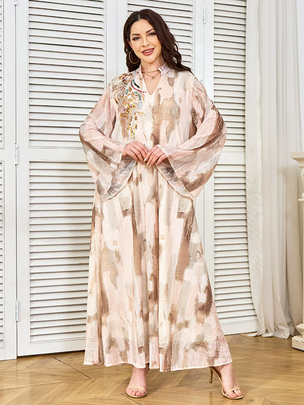 

Middle East Dubai Saudi Arabia Beaded Elegant Long Dress Dubai Tourist Party Robe Muslim Luxury Fashion Dress Female