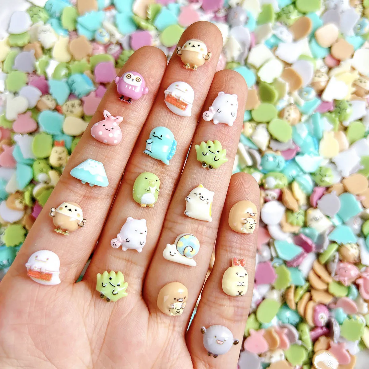 

Novelty Creative Colorful Owl Penguin Snail Resin Nail Charms Kawaii Cartoon Series Grass Volcano Nail Art Decorations DIY Nails