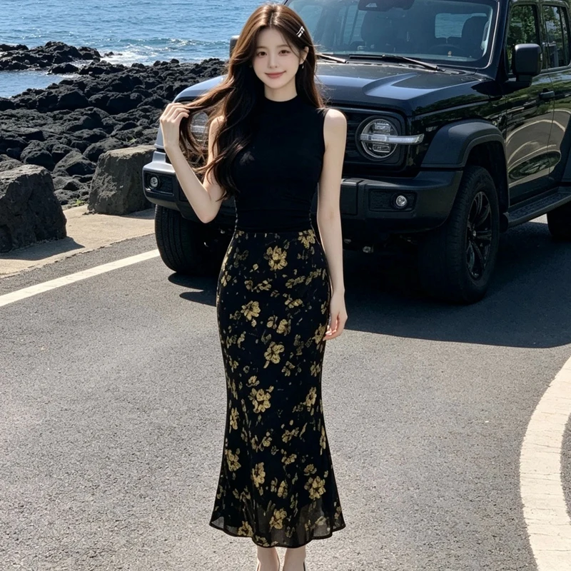 

2026 Summer High Waisted Print Skirts Black Sleeveless Vest T-shirt Dress Sets for Women Slim Fit and Slimming Temperament Tops