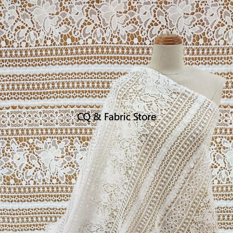

Молочная шелковая кружевная ткань с вышивкой, водорастворимая 3D полая цветочная дизайнерская одежда, материал за двором