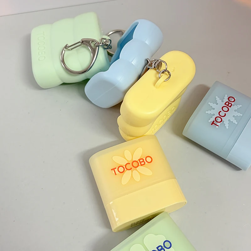 TOCOBO Hydrating Essence Centella Asiatica Sunscreen Keychain Lip Mask Mild Refreshing Non‑greasy Easy‑to‑apply Sunscreen Stick view 3
