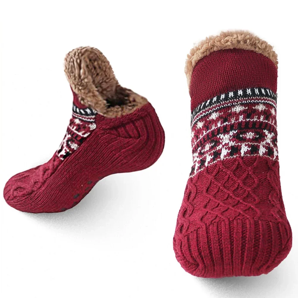

Thick Thermal Non-Slip Socks for Men/Women - Warm Winter Ski Soccer Indoor Slippers Christmas Gift