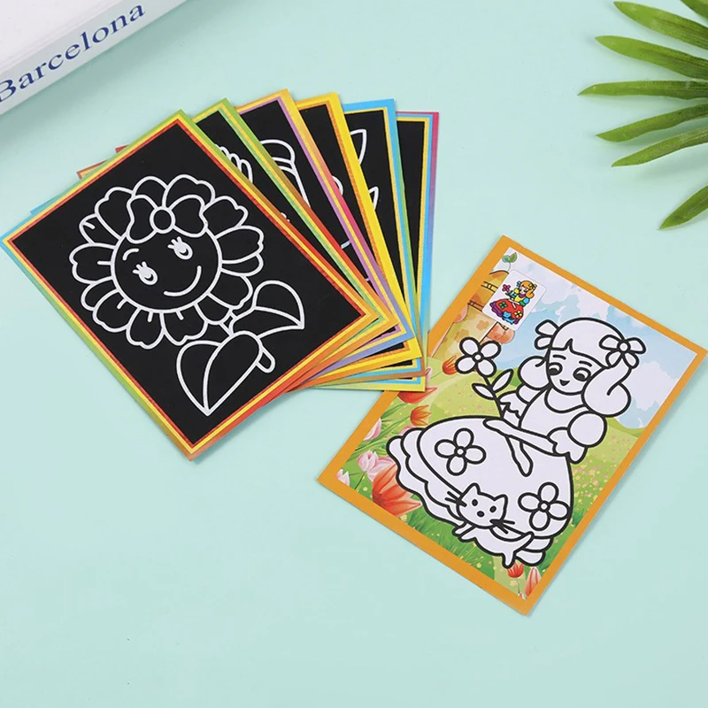 10 Vellen/Pack Kras Schilderpapier Veelkleurige Tekenspeelgoed Jongen/Meisje/Gemengde Stijl Leuke Cartoon Patronen Graffiti levert ZYF