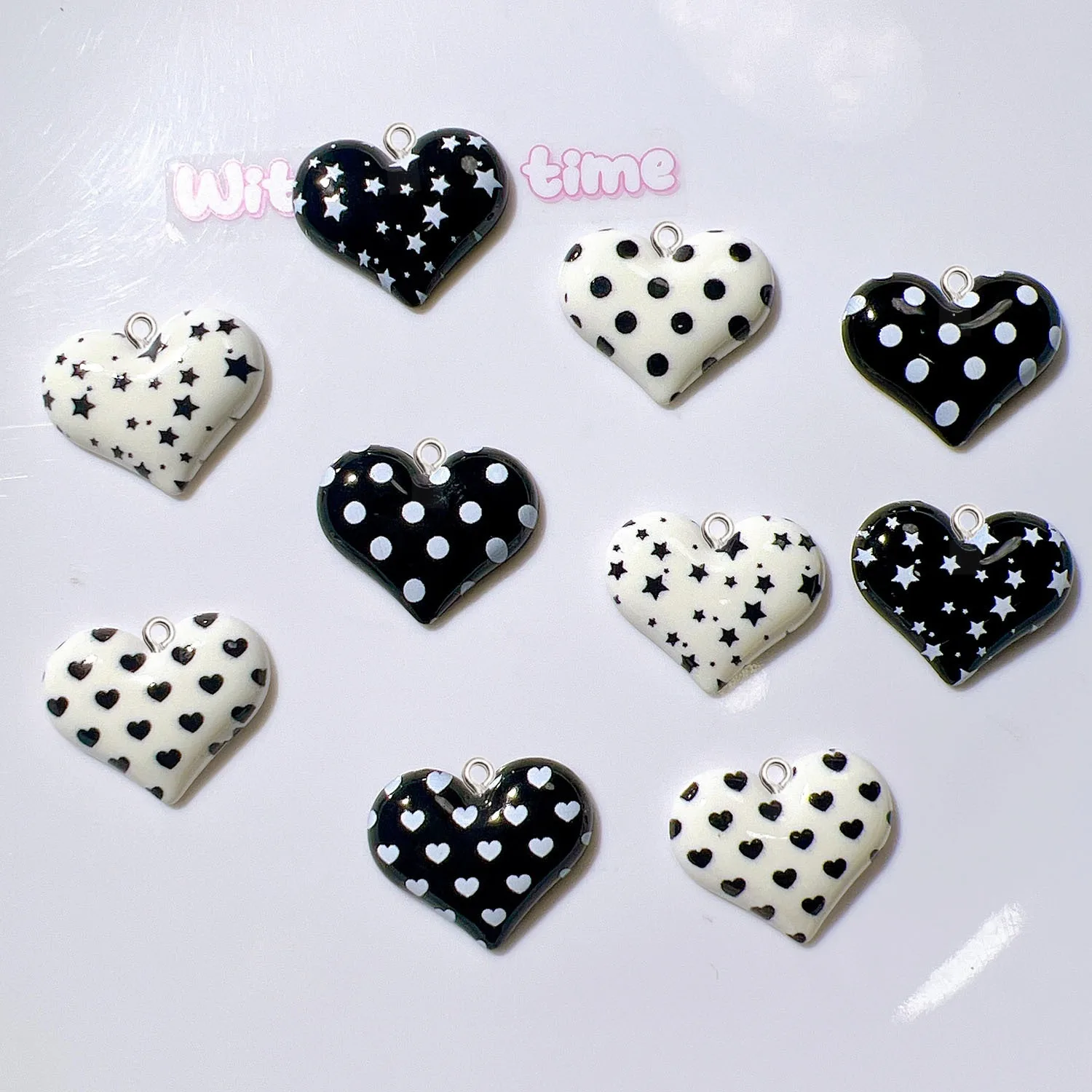 10Pcs Black White Heart Resin Pendants Dot Star Love Heart Flatback Charms Earrings Necklace Keychain Clothing Decor Accessory