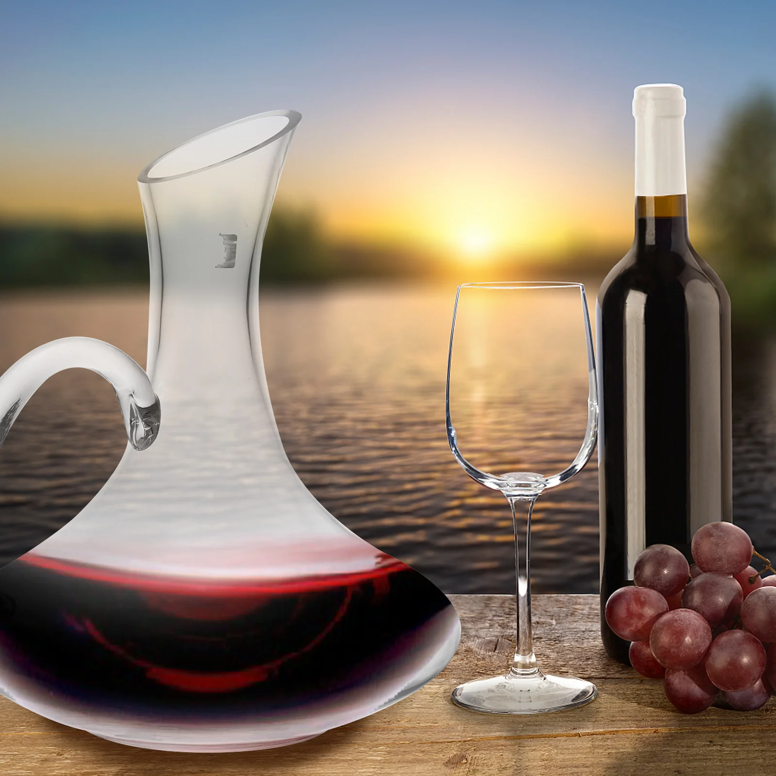 

1Pcs 1500Ml Glass Wine Decanter Transparent Crack-Proof Bright Surface with Handle Creative Red Wine Pourer for Restaurant Home
