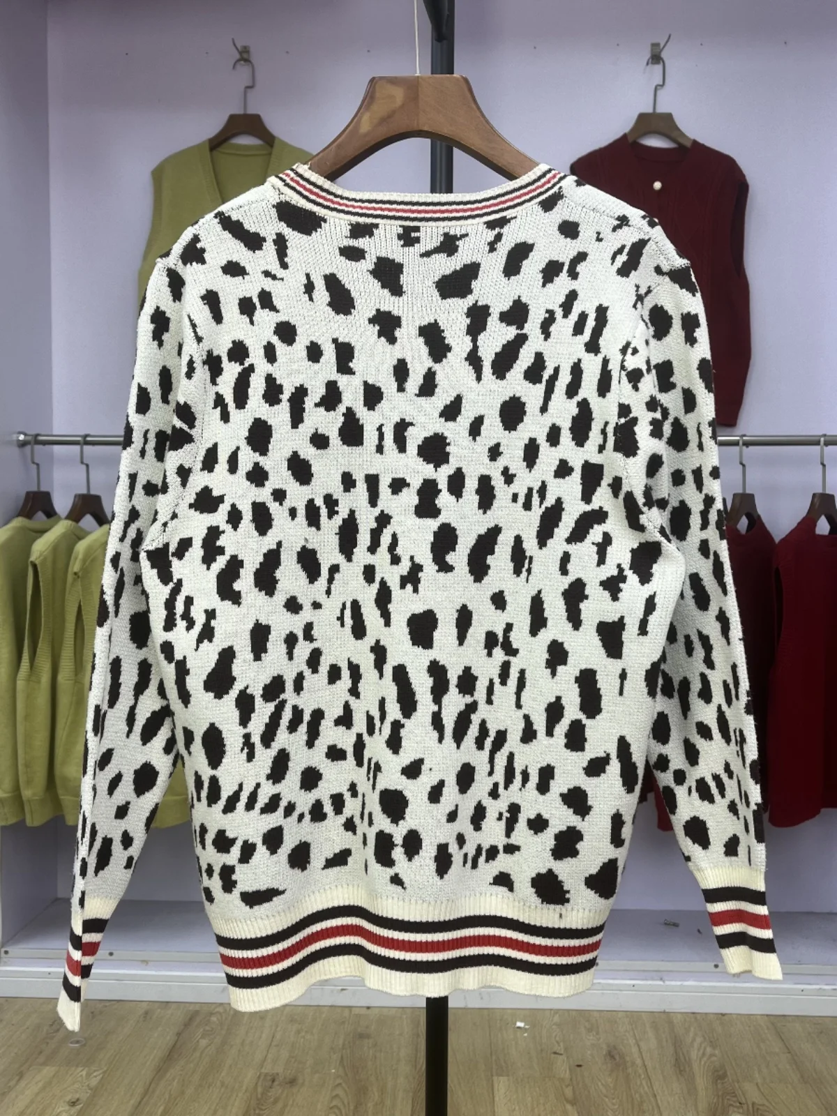 

European Sle Long Sve Knitted Sweater V-Ne Commute Straight Cut Women's Faionable Versatile Knitwear for Spring Autumn