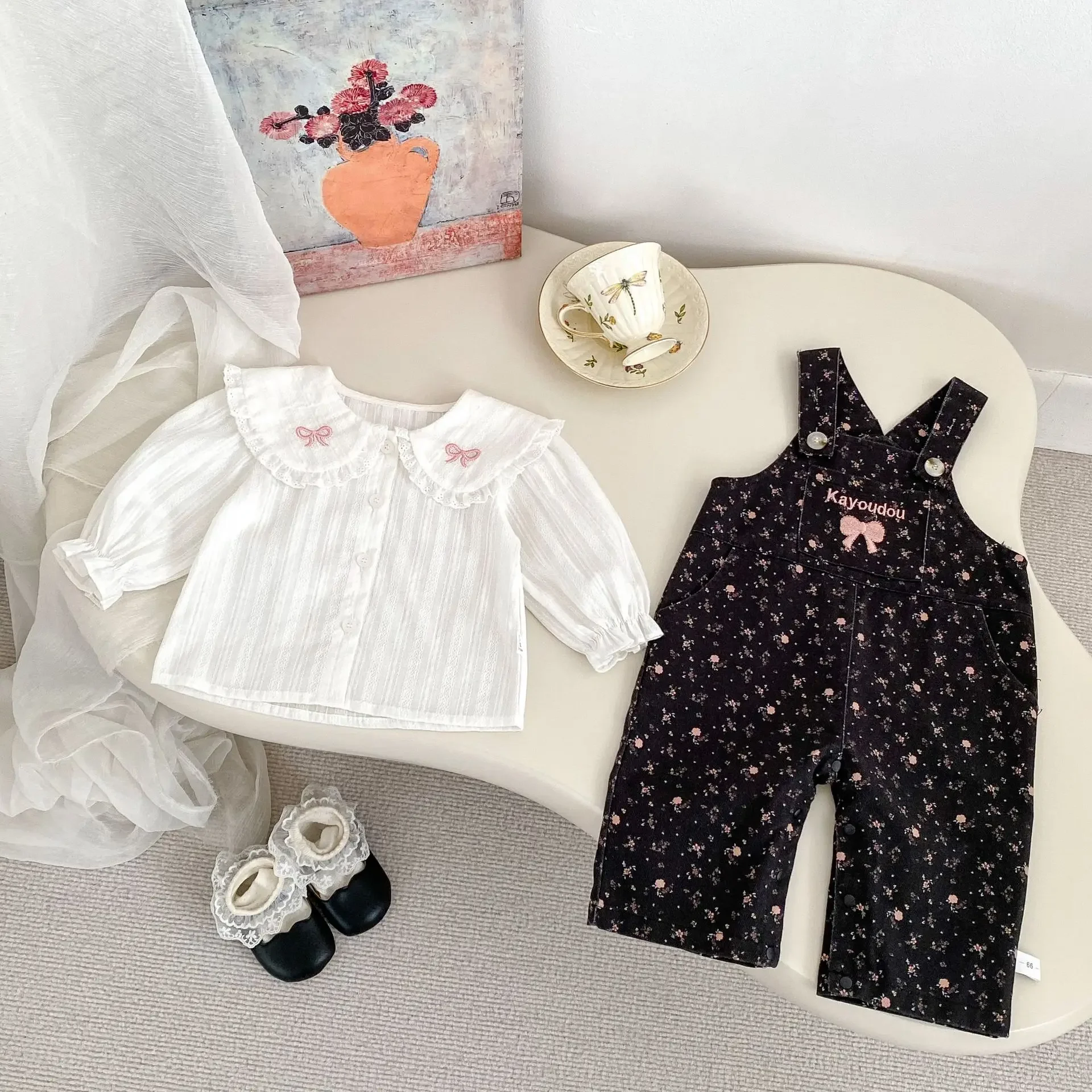 

2025 Spring New Baby Girl Floral Overalls Cotton Infant Bow Embroidery Pocket Jumpsuit Toddler Strap Trousers Baby Clothes