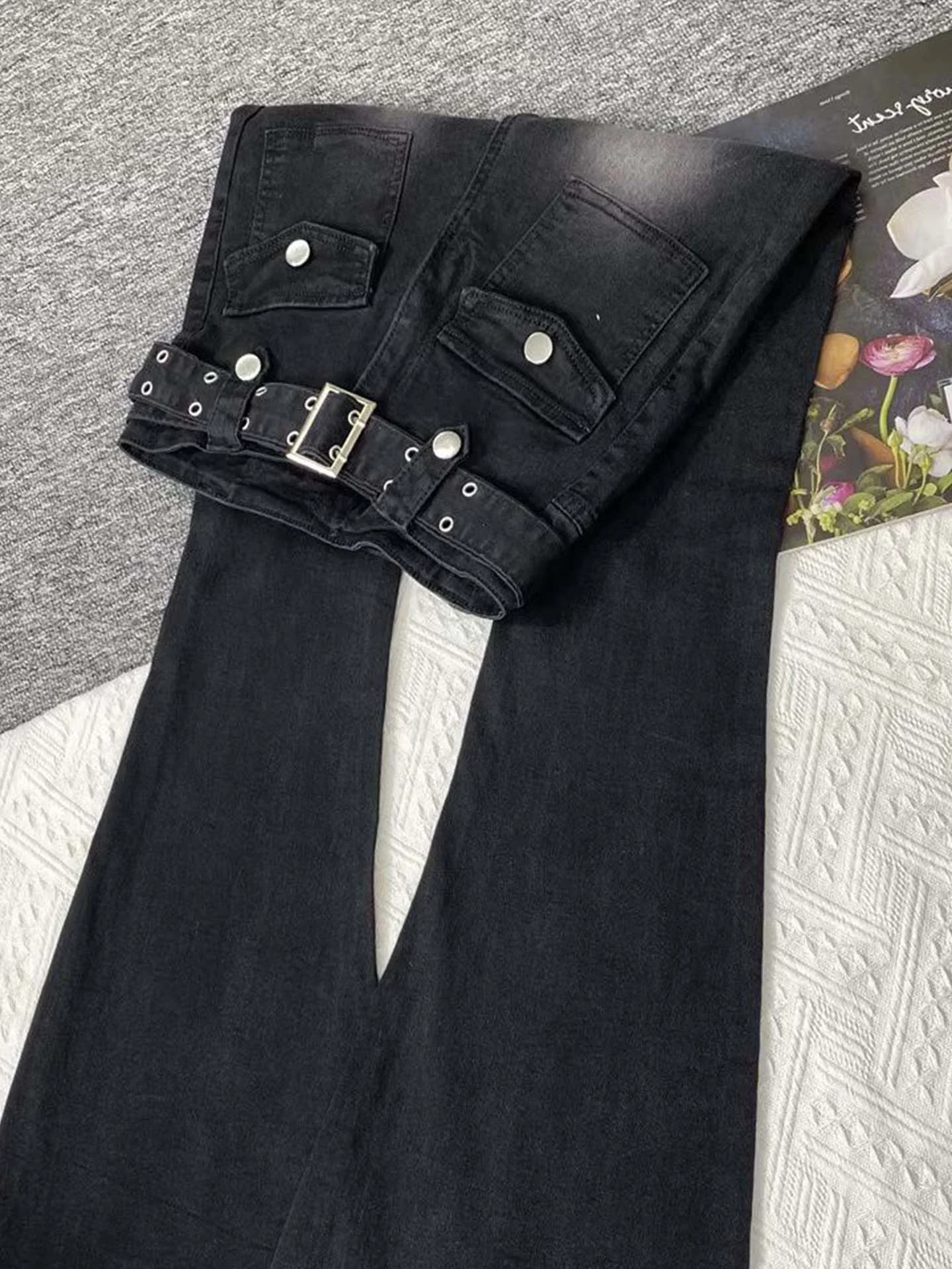 

High Waist Bell Bottom Jeans Women's Slim Fit Fashionable Bootcut Long Trousers Summer New Style Black Retro Denim Pants