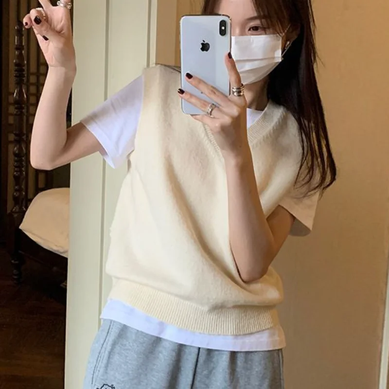 Sweater Vest Women Vintage Minimalist Casual V-neck Lazy Style Spring Female All-match Prevalent Comfort Korean Version Loose