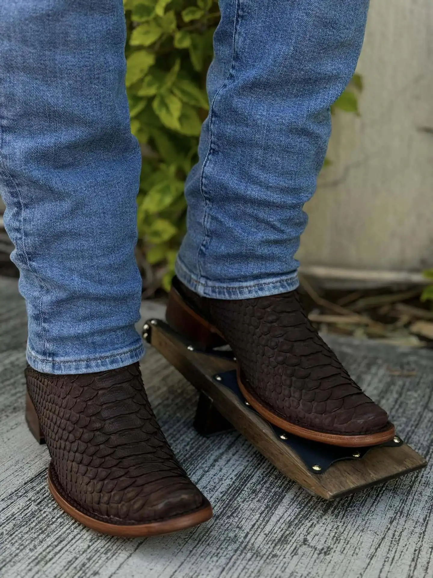 Retro-Schlangenmuster-Stiefel mit Quadratischer Zehenkappe für Herren, Luxuriöse Party- und Halloween-Modeschuhe, Retro-Krokodil-Western-Stiefel mit Blockabsatz 2026 – Detail 4