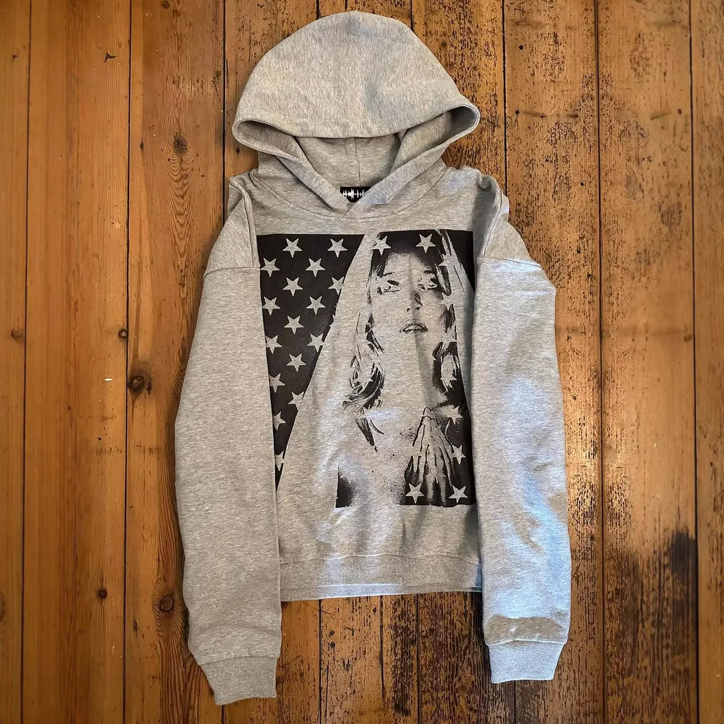 Women's Y2K Vintage Pullover Hoodie with Portrait Star Graphic Print Long Sleeve Hooded Sweatshirt for Streetwear Autumn Winter