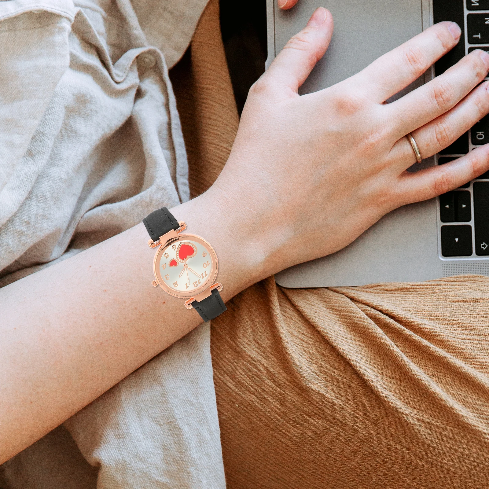 

Quartz Watch Simple Adjustable Wristwatch For Women Lightweight Daily Wear Party School Use Decorative Gift