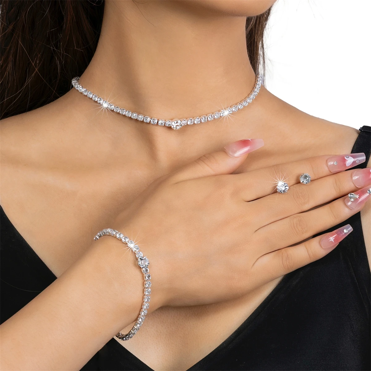 Neues, exquisites, schlichtes Halsketten- und Ohrringe-Armband-Zubehör, vielseitiges Strass-Brautkleid-Halsketten-Set