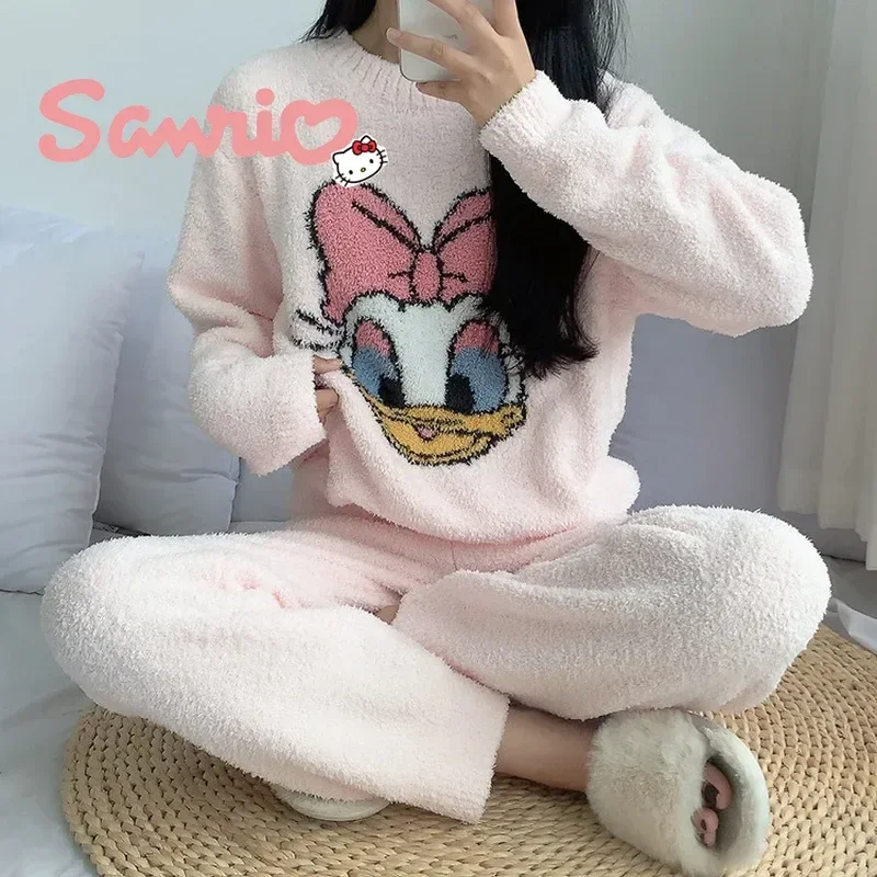 

Disney Cartoon Daisy Duck Coral Velvet Pajamas Suit Autumn Winter Loungewear Thickened Sleepwear Two-Pieces Girl Home Clothes