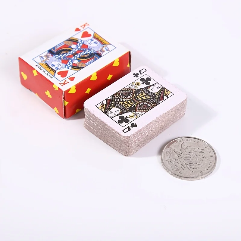 1 Sets Cute Mini Playing Cards, Portable Travel Size for Random Card Playing, Christmas, Halloween, Thanksgiving Day Gift