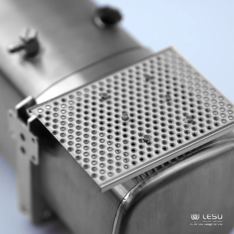 LESU Accessori Auto Lato Destro 130 MILLIMETRI Serbatoio di Metallo per 1/14 Tamiyaya RC Trattore Modello di Camion Giocattoli di Controllo Remoto Th10218