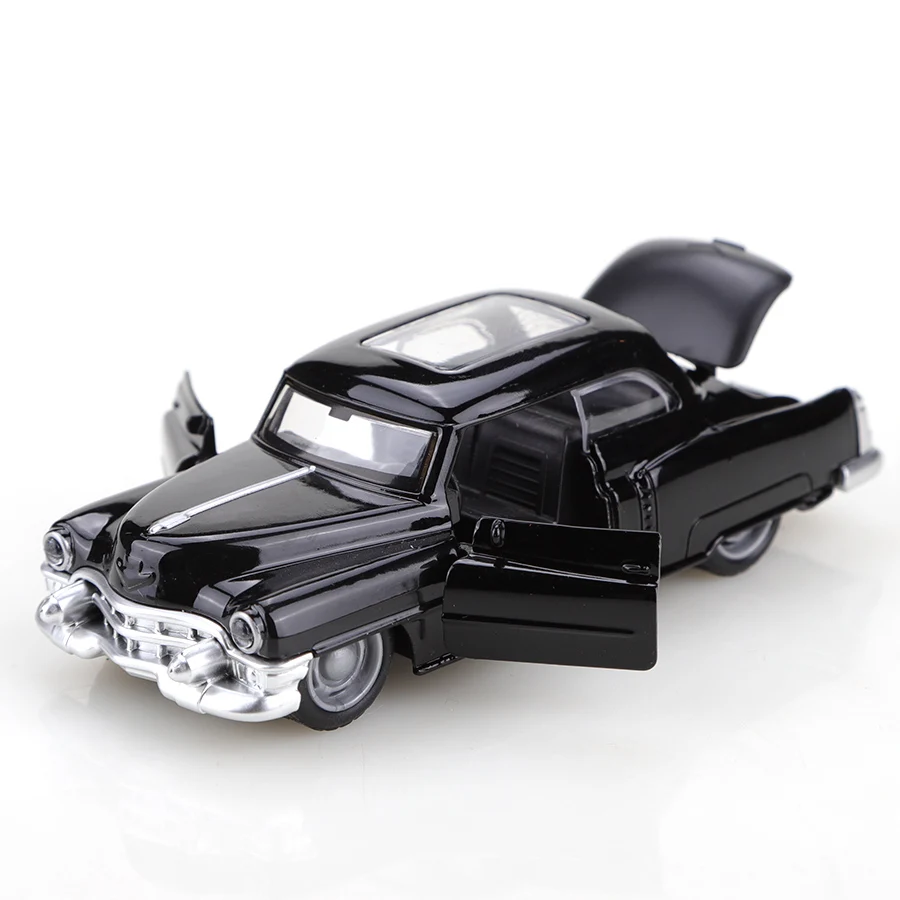 (Bagged) 1/36 Scale Series 62 Three-Door Pullback Car Model, Die-Cast Metal, Retro Style Boy Toy, Three Doors Can Be Opened. view 4