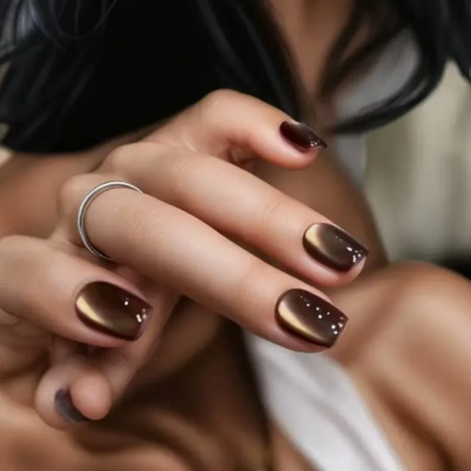 24 Stück Kaffeefarbene Katzenaugen-Kurznägel, künstliche Nägel, tragbares Werkzeug, vollflächige Nagelspitzen, Acryl-Nagelspitzen für Frauen – Detail 3