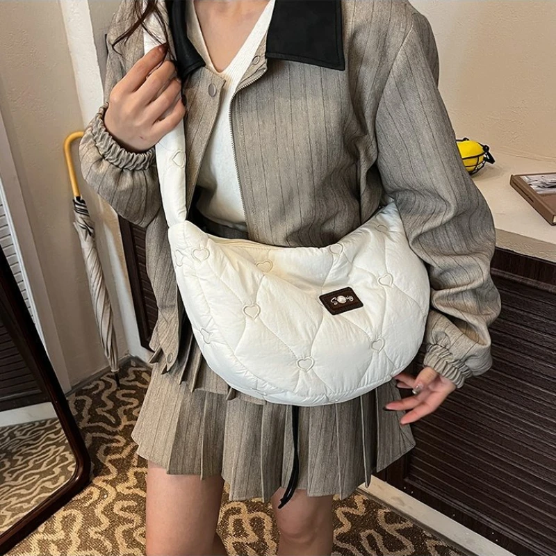 

Korean Style Puffer Shoulder Bag Women Quilted Dumpling Bags Large Capacity Crossbody Tote Lightweight Casual Cotton-Padded Bag