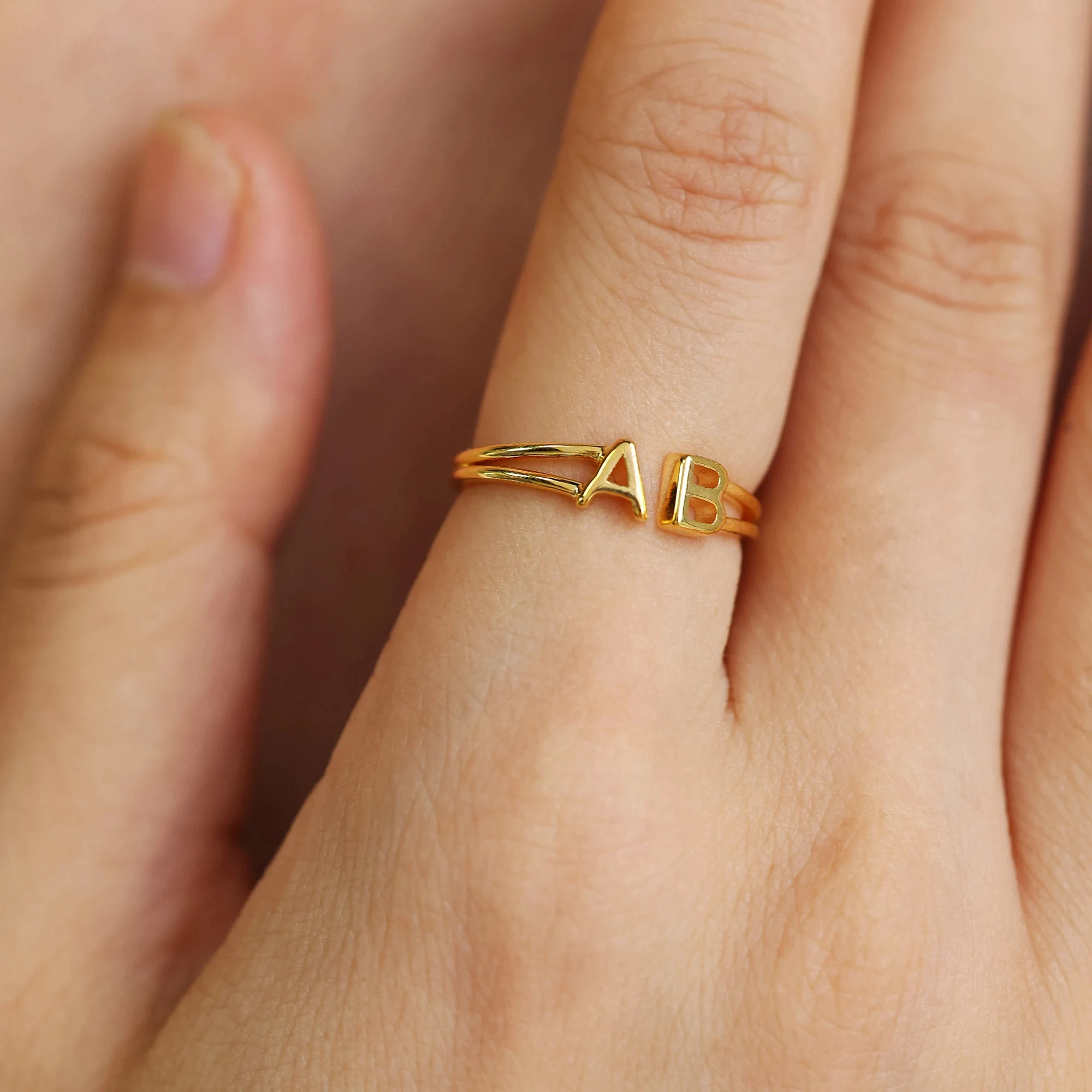 Personalisierte Doppelband-Buc – Initial Ring Custom Bewertung und Preis