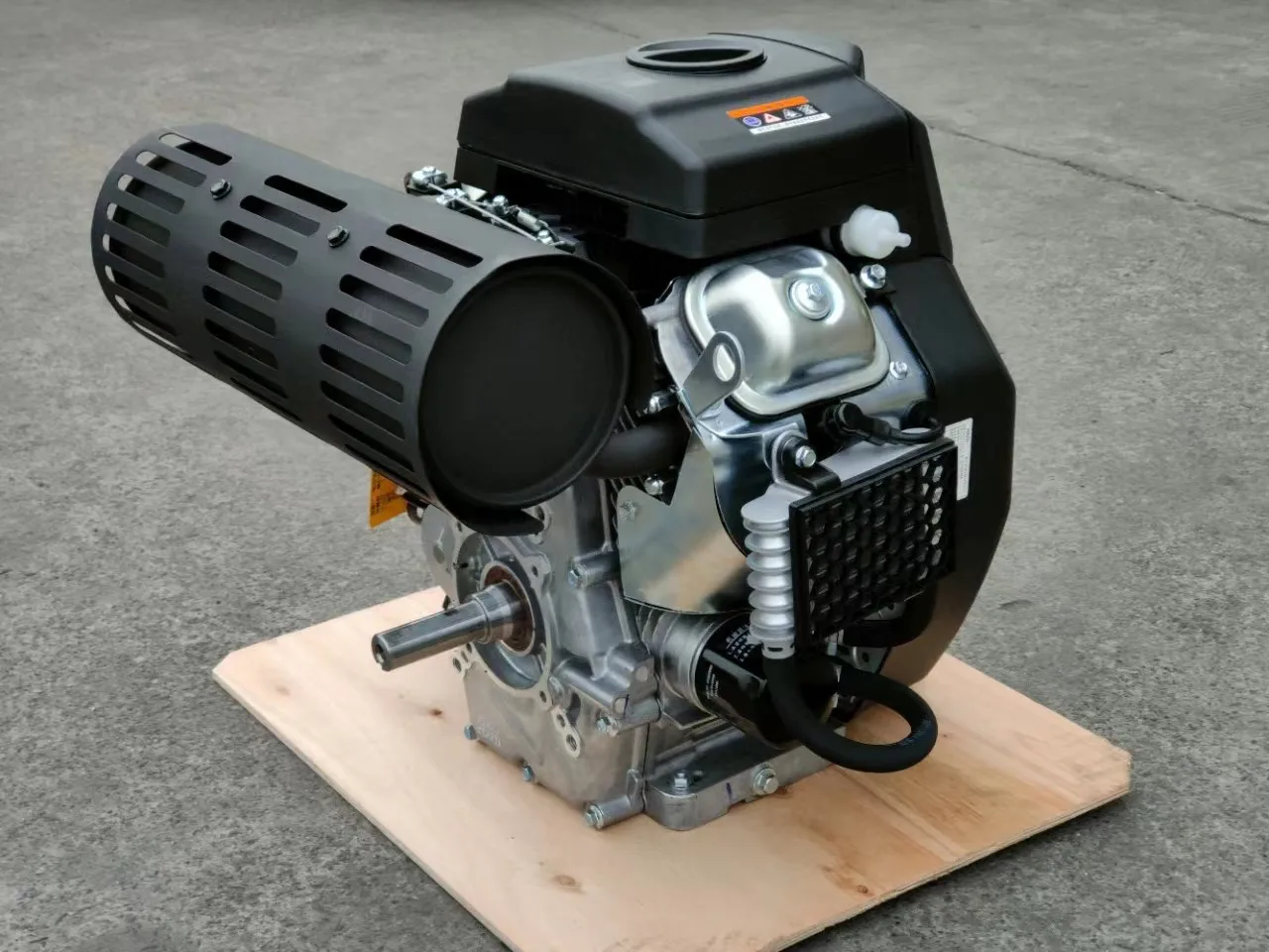 Gasoline Engine 27 HP R740D Gasoline Engine Assembly