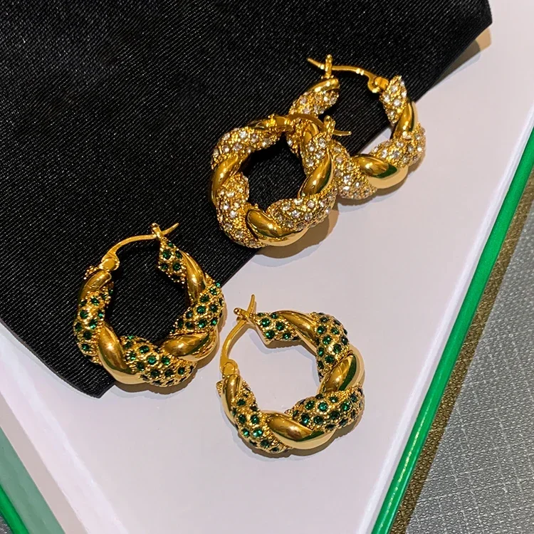 

Европа Америка Зеленая дрель Индивидуальные модные серьги с бриллиантами для женщин Дизайнерские брендовые ювелирные изделия Вечеринка