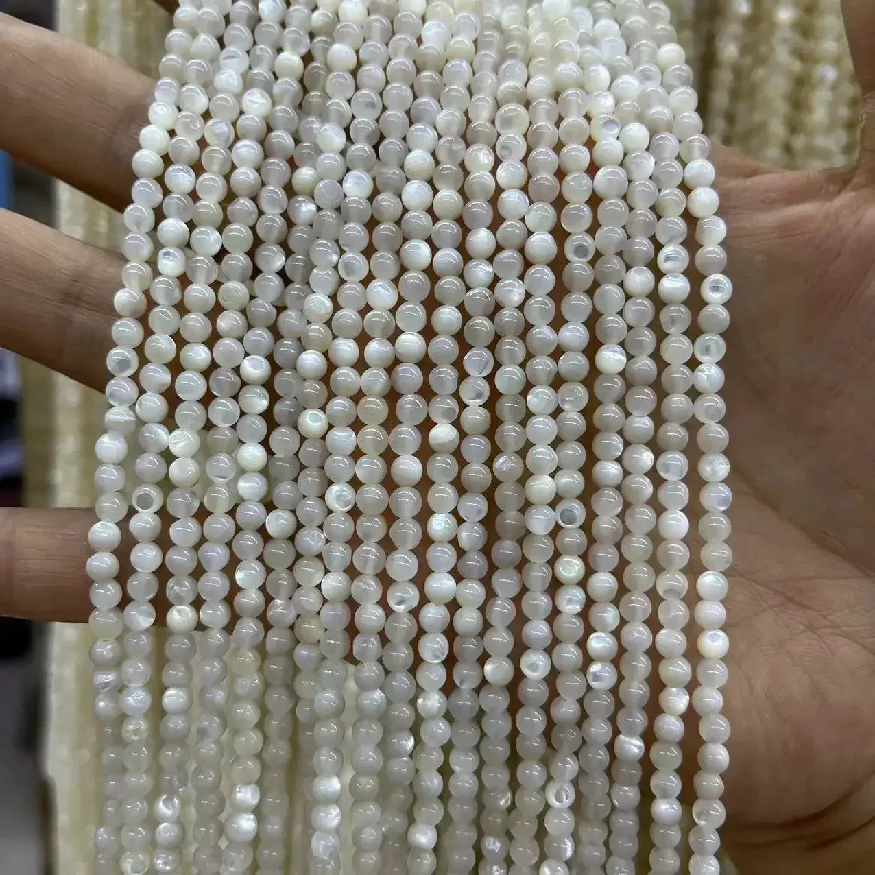 The Mother Of Pearl Shell Beads White Butterfly Shell Round Beads For Jewelry Making DIY Necklace Bracelet Accessories