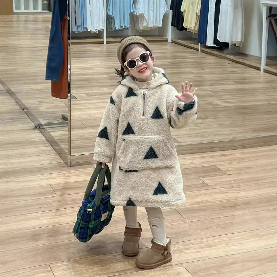 Girl Clothes 2024 New Product Korean Childrens Clothing Girl Fleece Lamb Hoodie Dress Winter Skirt Triangular Pattern