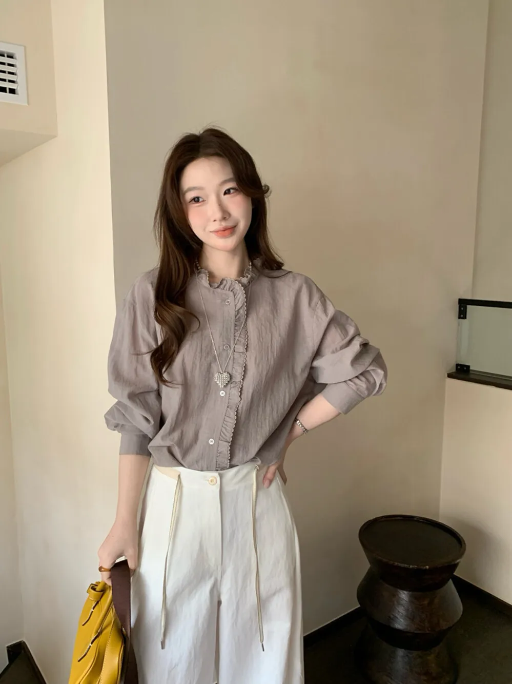 

Рубашка Lilian Legacybone с длинным рукавом, нежный серый оттенок, дизайн с имитацией древесной текстуры, мягкая, дышащая, однотонная, в повседневном стиле