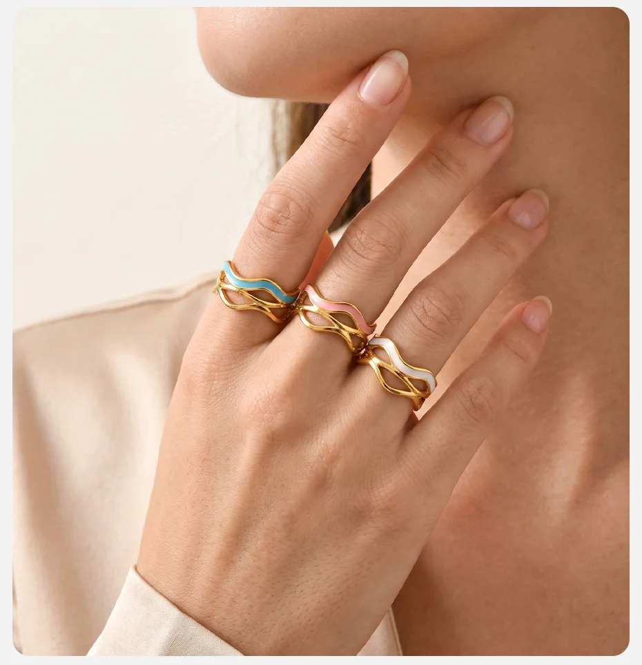 Vnox 18K PVD vergoldete gewellte Öltropfen-Offenringe für Damen, geometrischer, unregelmäßiger Emaille-Ring aus Edelstahl, eleganter Schmuck – Detail 3